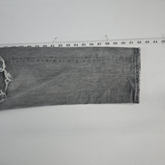 American Eagle Gray Distressed Ripped High‎ Waisted Mom Jeans - Size 2 Long - Picture 4 of 11